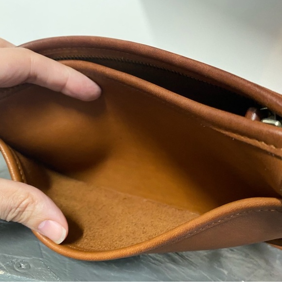 Coach British Tan Wendie Leather Crossbody Bag 9031 - Picture 12 of 15